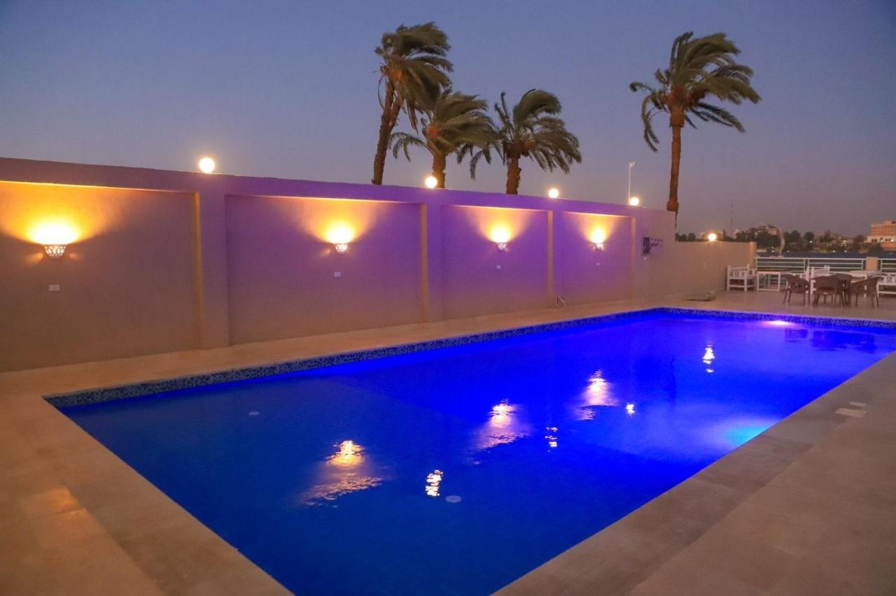 Royal Nile Villas - Pool View Apartment 2 Luxor Exteriér fotografie